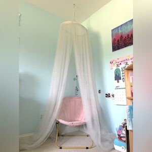 ✨Pottery Barn Kids Iridescent Glitter Tulle Canopy✨